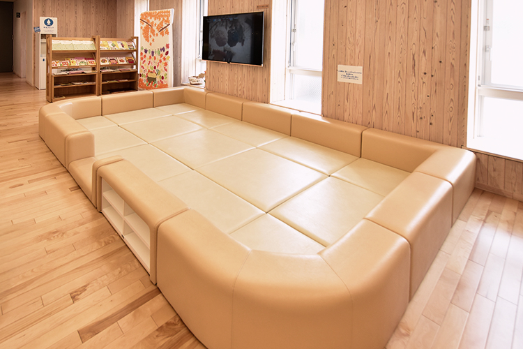 キッズコーナー 箕輪町防災交流施設 みのわBASE